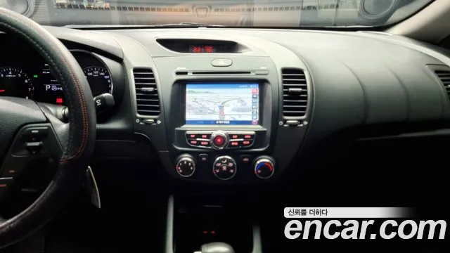 Kia K3 2015 — фото 15