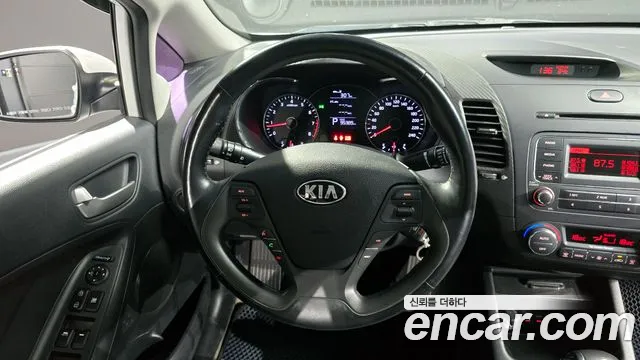 Kia K3 2014 — фото 13