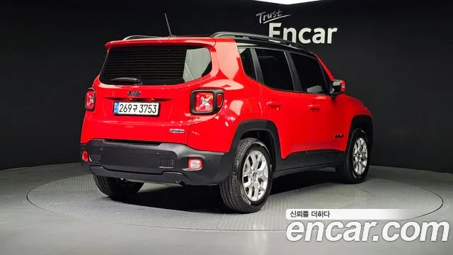 Jeep Renegade 2016 — фото 2
