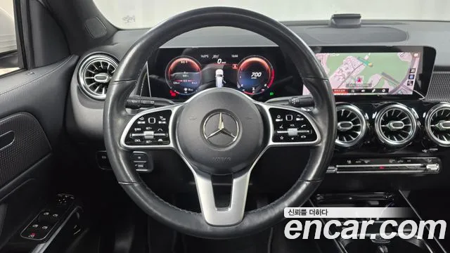 Mercedes-Benz GLB-Class 2020 — фото 13