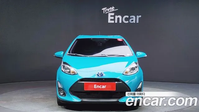 Toyota Prius 2018 — фото 3