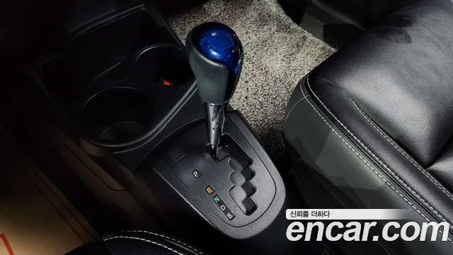 Toyota Prius 2018 — фото 9