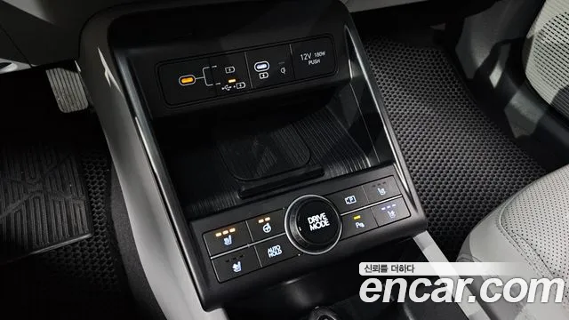 Hyundai Kona 2023 — фото 17