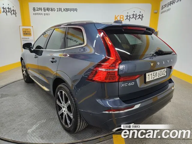 Volvo XC60 2020 — фото 2