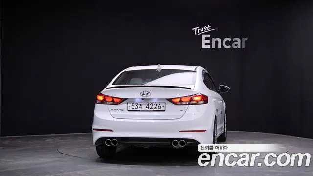 Hyundai AVANTE 2018 — фото 4