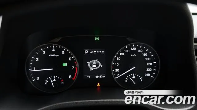 Hyundai AVANTE 2018 — фото 8