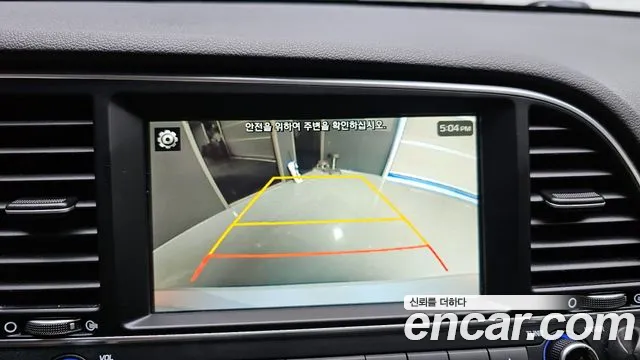 Hyundai AVANTE 2018 — фото 15