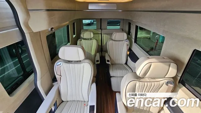 Hyundai Solati 2018 — фото 19