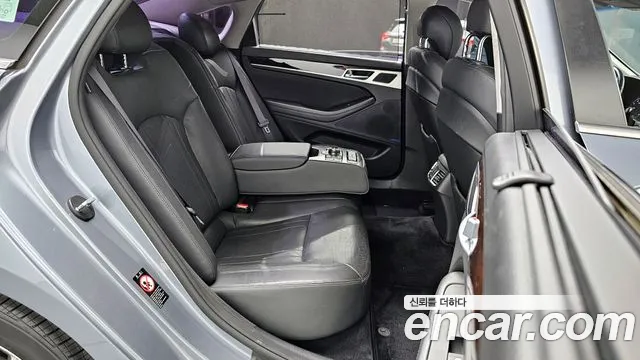 Hyundai Genesis 2015 — фото 12