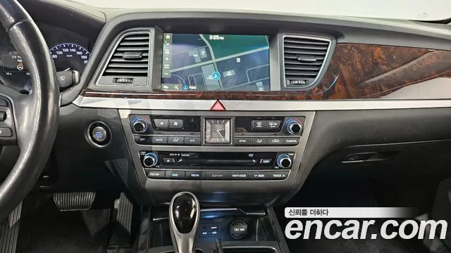 Hyundai Genesis 2015 — фото 14