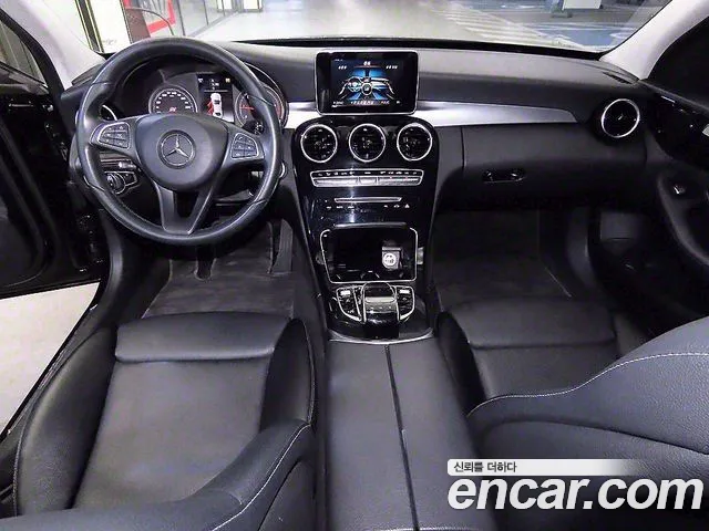 Mercedes-Benz C-Class 2018 — фото 10