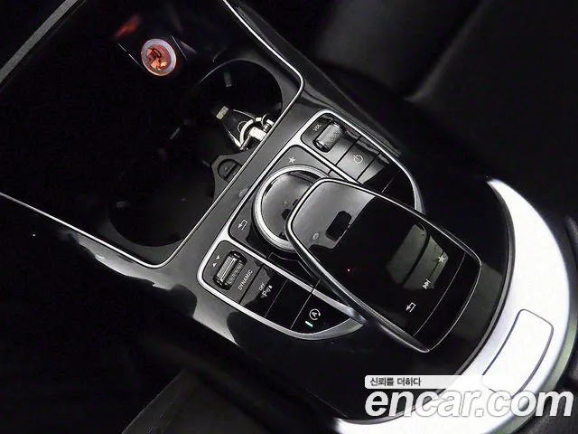 Mercedes-Benz C-Class 2018 — фото 12
