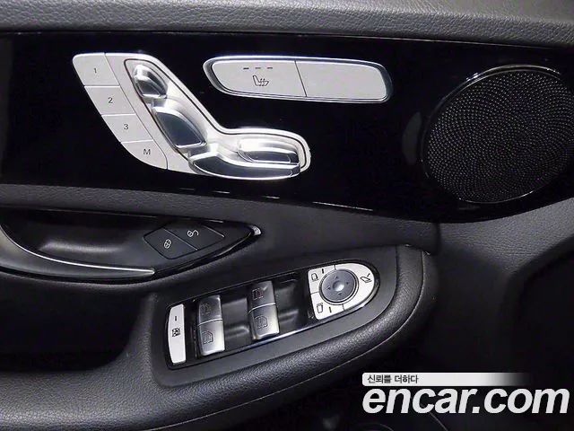 Mercedes-Benz C-Class 2018 — фото 14