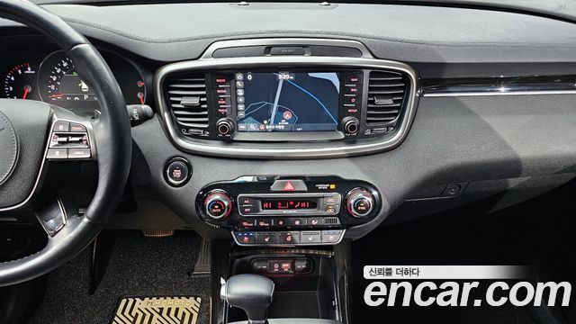 Kia Sorento 2018 — фото 16