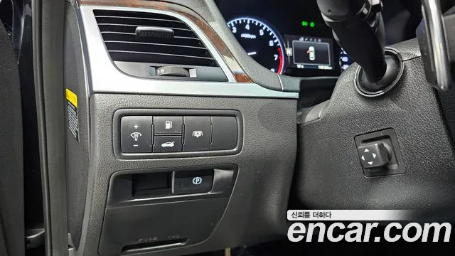 Hyundai Genesis 2016 — фото 17