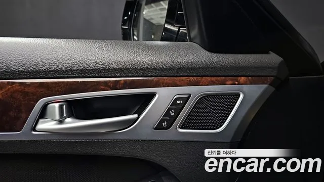 Hyundai Genesis 2016 — фото 19