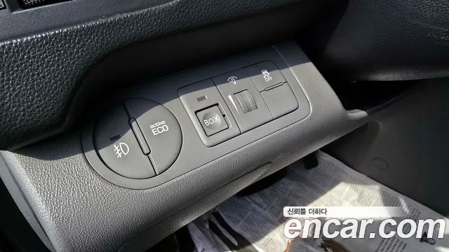Hyundai Starex 2017 — фото 13