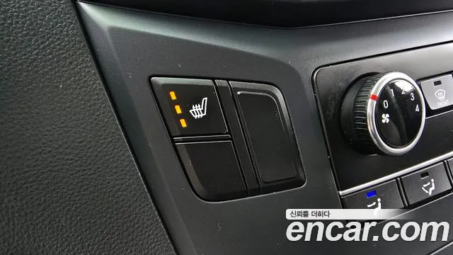 Hyundai Starex 2017 — фото 15