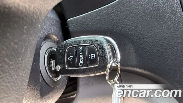 Hyundai Starex 2017 — фото 17