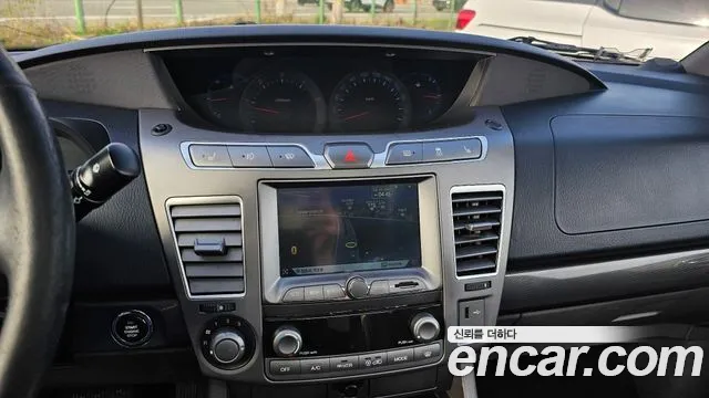 KG_Mobility_Ssangyong KORANDO 2014 — фото 15