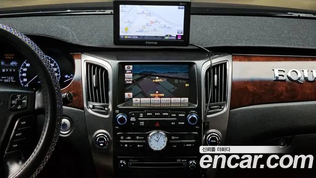 Hyundai Equus 2010 — фото 14