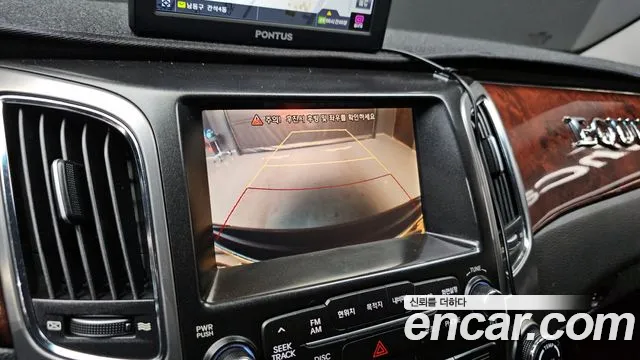 Hyundai Equus 2010 — фото 15