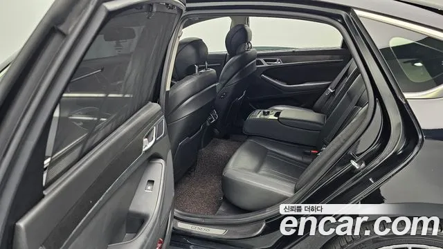 Hyundai Genesis 2016 — фото 12