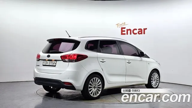 Kia Carens 2016 — фото 2