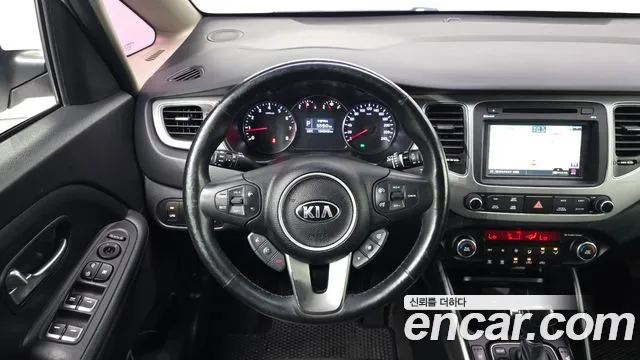 Kia Carens 2016 — фото 16