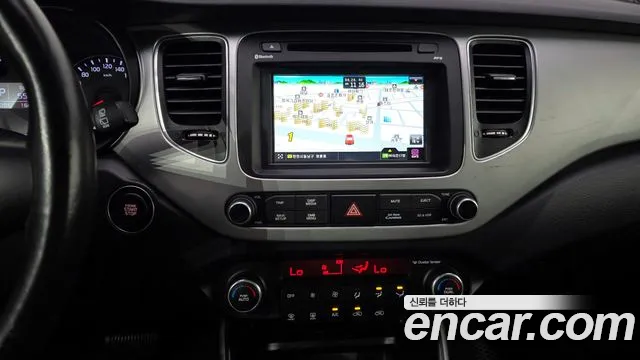 Kia Carens 2016 — фото 18