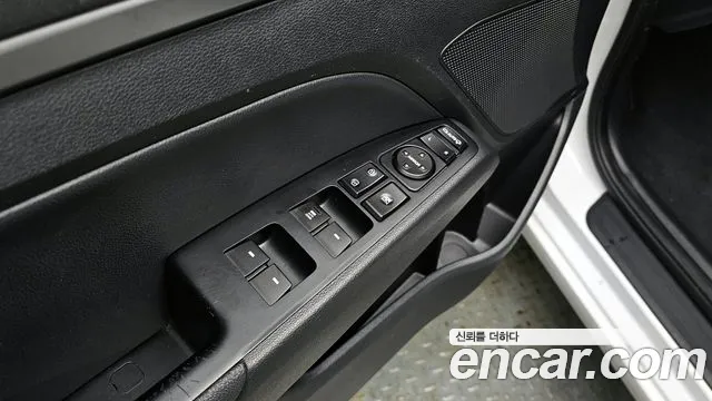 Hyundai AVANTE 2018 — фото 14