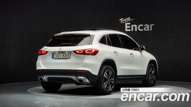 Mercedes-Benz GLA-Class 2021 — фото 2