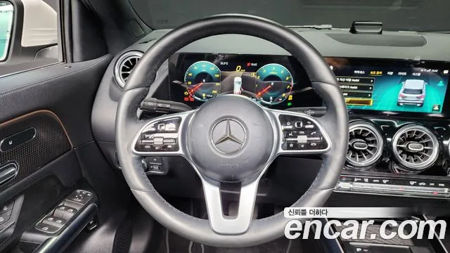 Mercedes-Benz GLA-Class 2021 — фото 13
