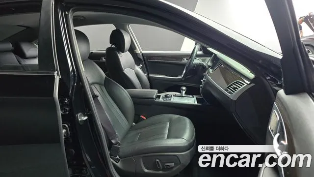 Genesis G80 2017 — фото 10