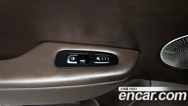 Kia Stinger 2018 — фото 18