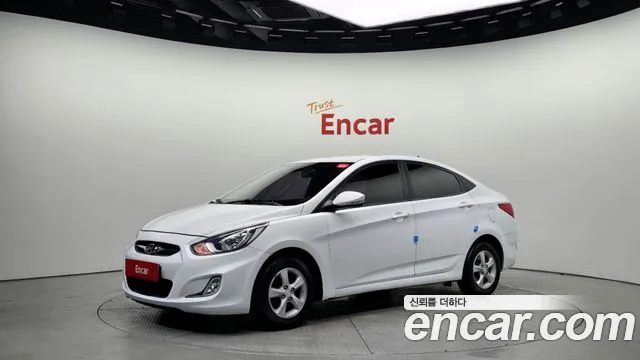 Hyundai Accent 2014 — фото 1