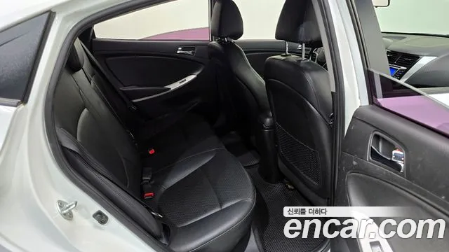 Hyundai Accent 2014 — фото 13