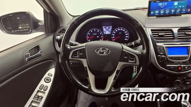 Hyundai Accent 2014 — фото 16