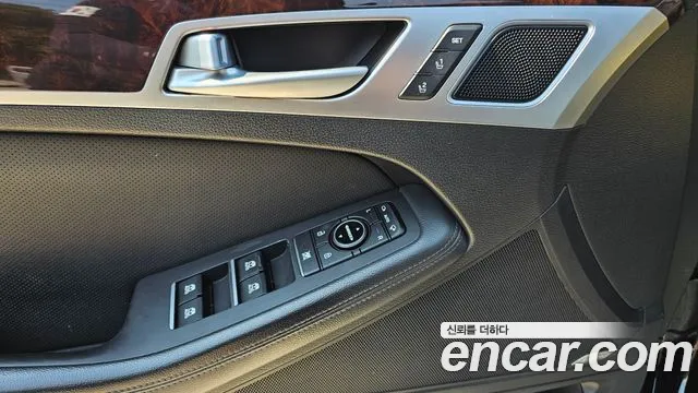 Hyundai Genesis 2016 — фото 12