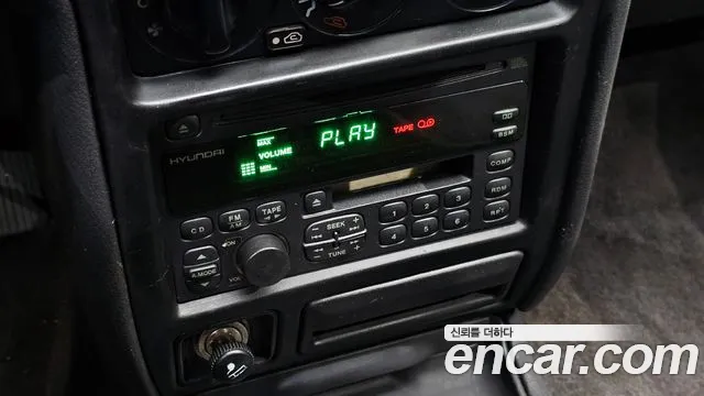 Hyundai Elantra 1994 — фото 17