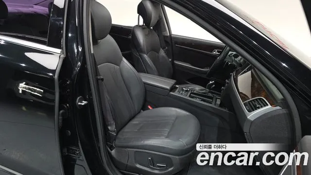 Hyundai Genesis 2015 — фото 10