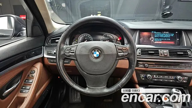 BMW 5-Series 2015 — фото 13