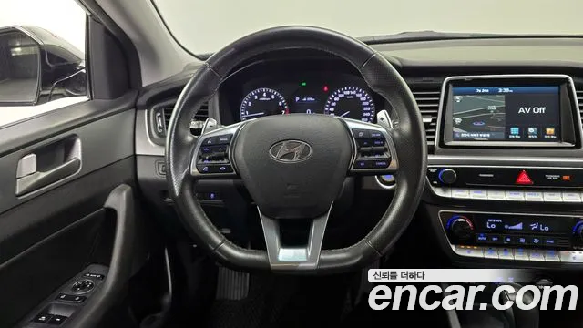 Hyundai Sonata 2018 — фото 15