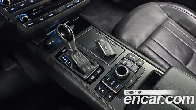 Hyundai Genesis 2016 — фото 9