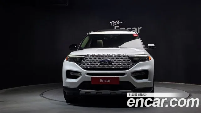 Ford Explorer 2020 — фото 3