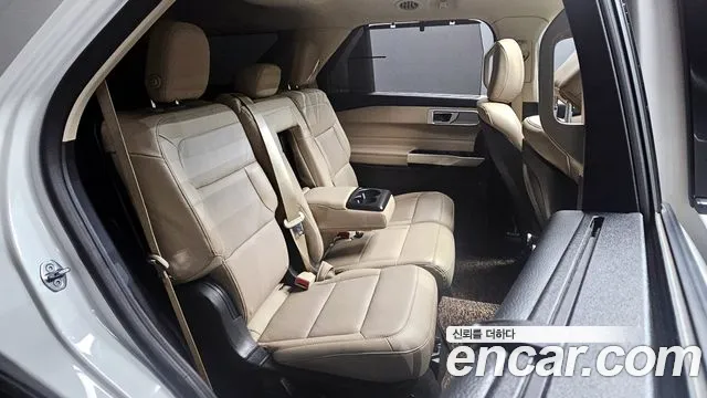 Ford Explorer 2020 — фото 12