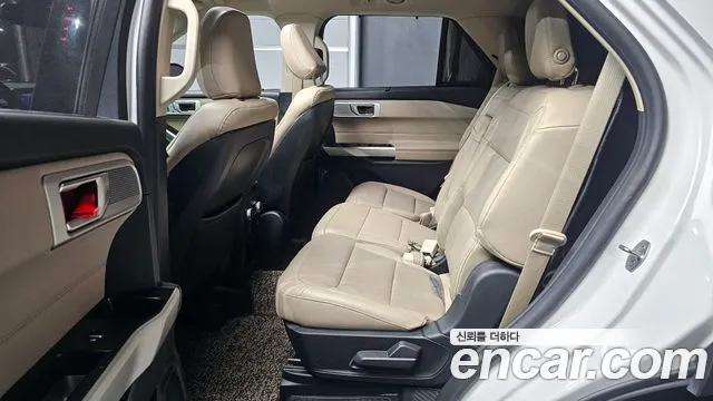 Ford Explorer 2020 — фото 13