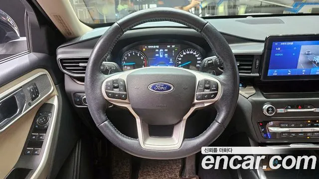 Ford Explorer 2020 — фото 14