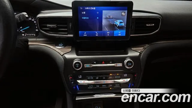 Ford Explorer 2020 — фото 16