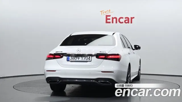 Mercedes-Benz E-Class 2021 — фото 4